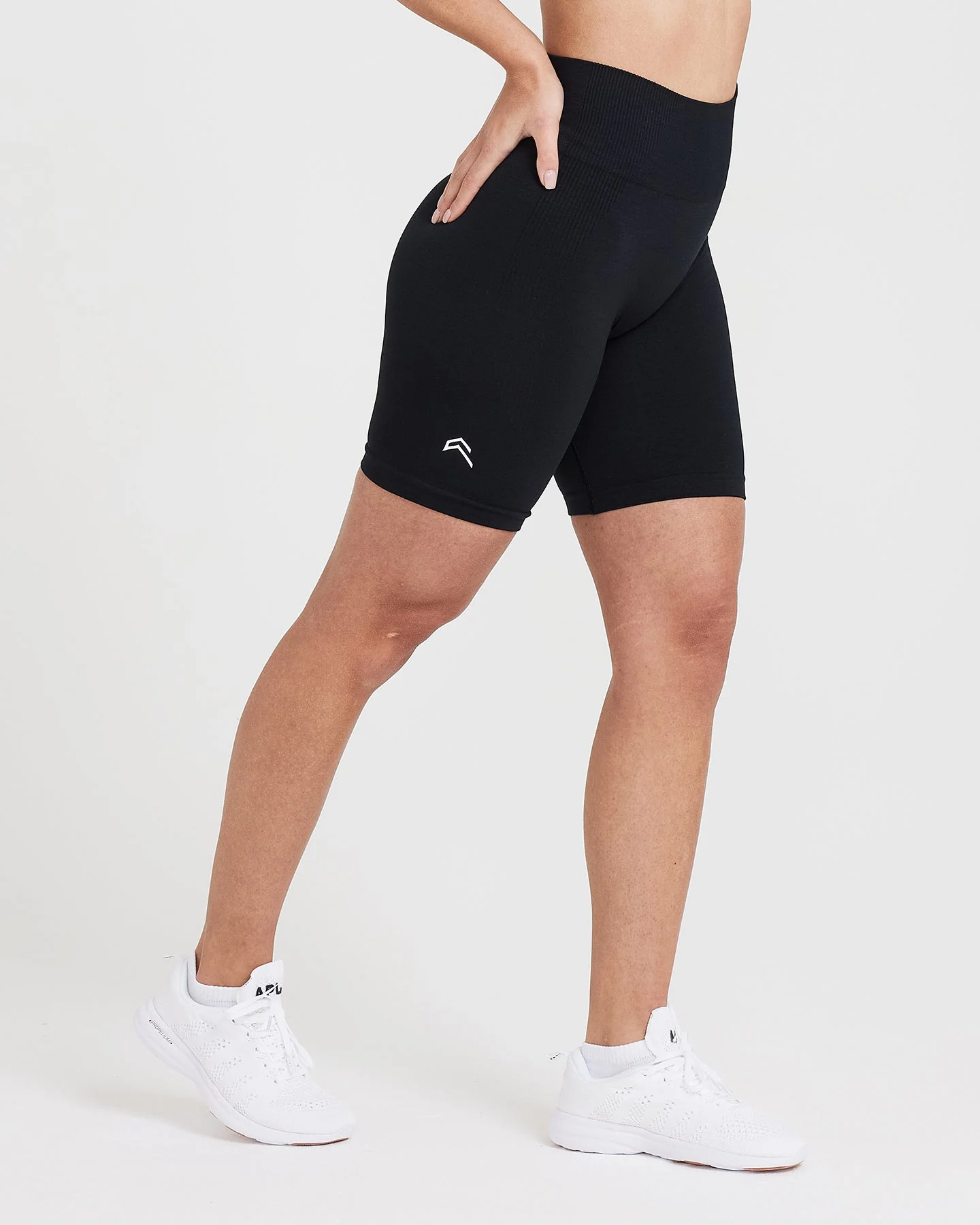 Classic Seamless 2.0 Cycling Shorts | Black Marl - Image 2
