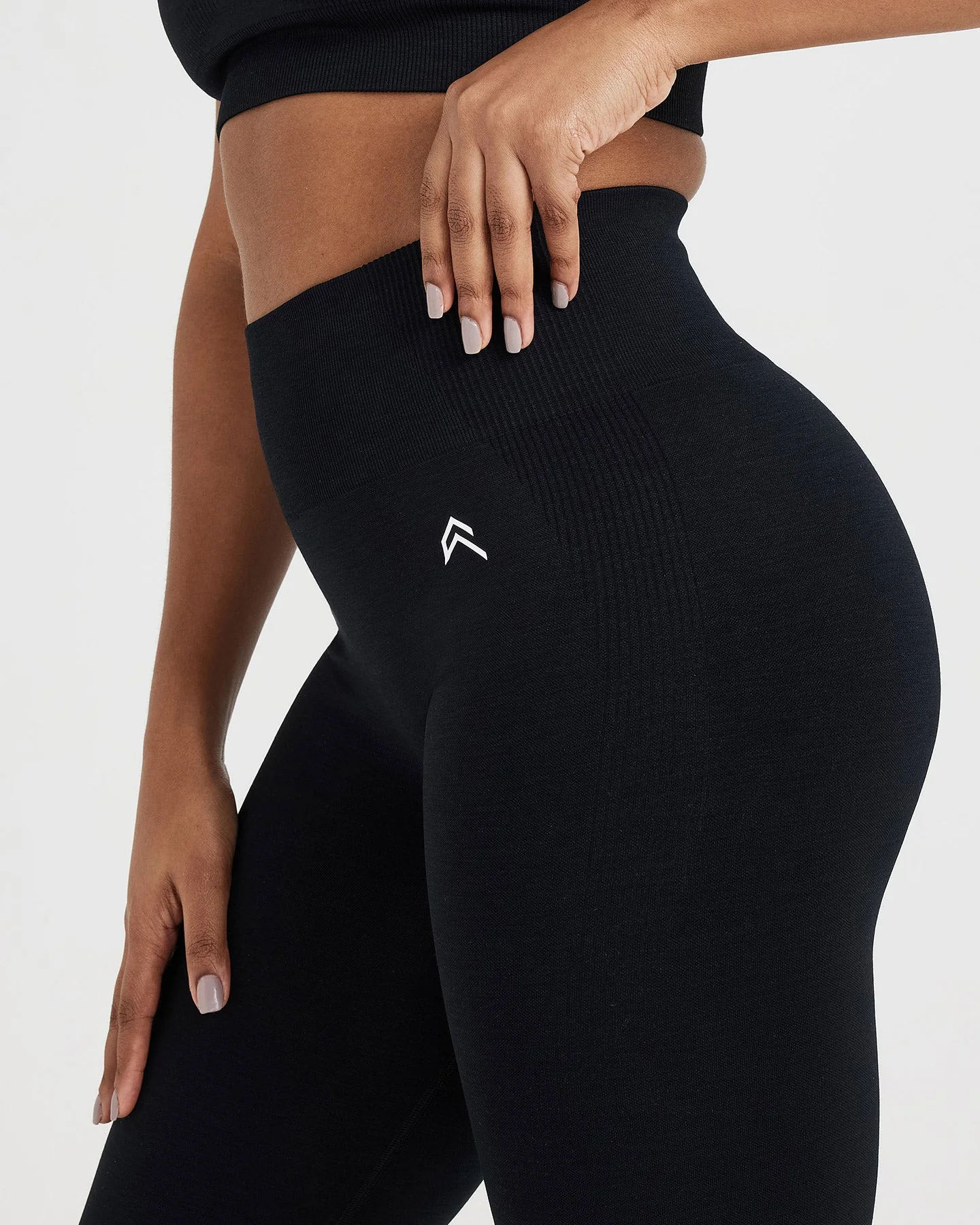 Classic Seamless 2.0 Leggings | Black Marl - Image 3
