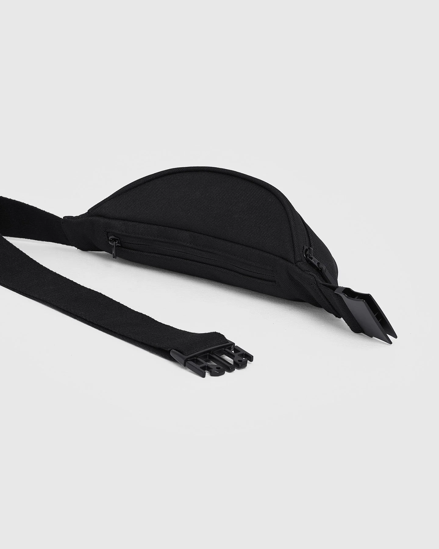 Classic Canvas Bumbag | Black - Image 4