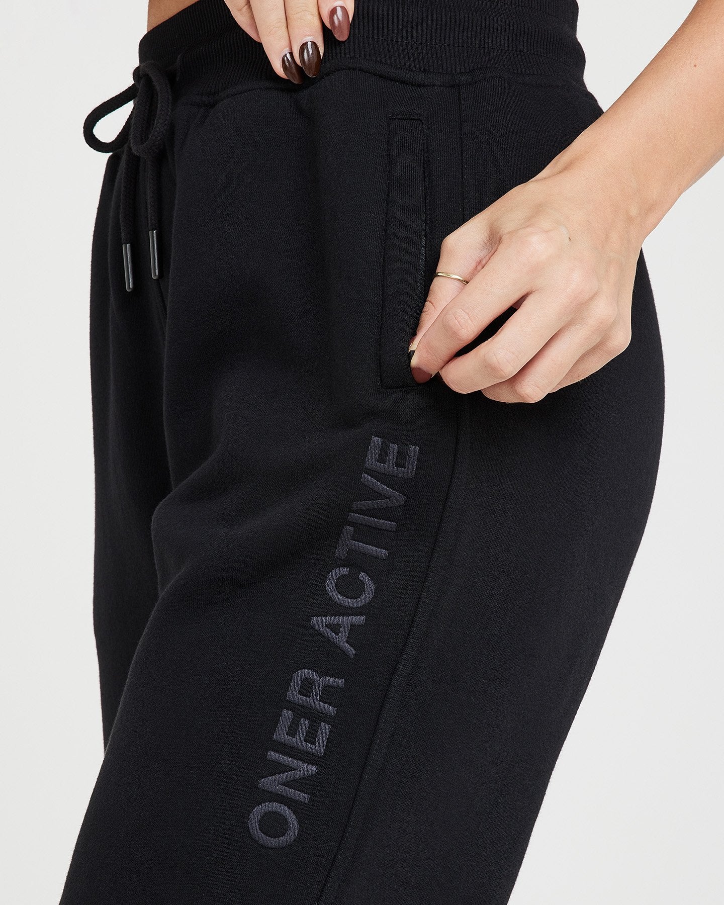 Classic Lounge Joggers | Black - Image 3