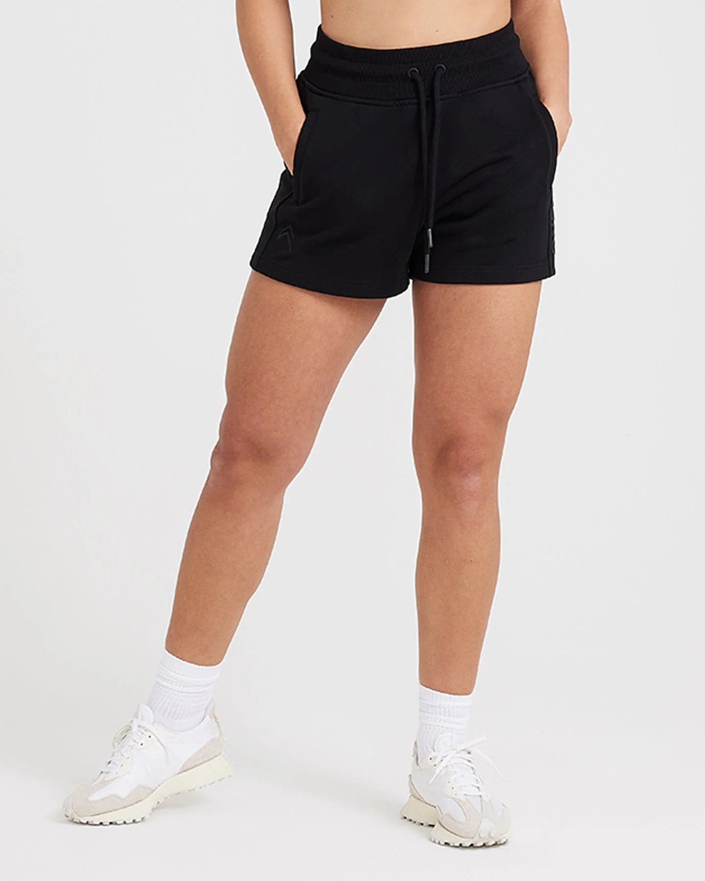 Classic Lounge Lightweight Shorts | Black
