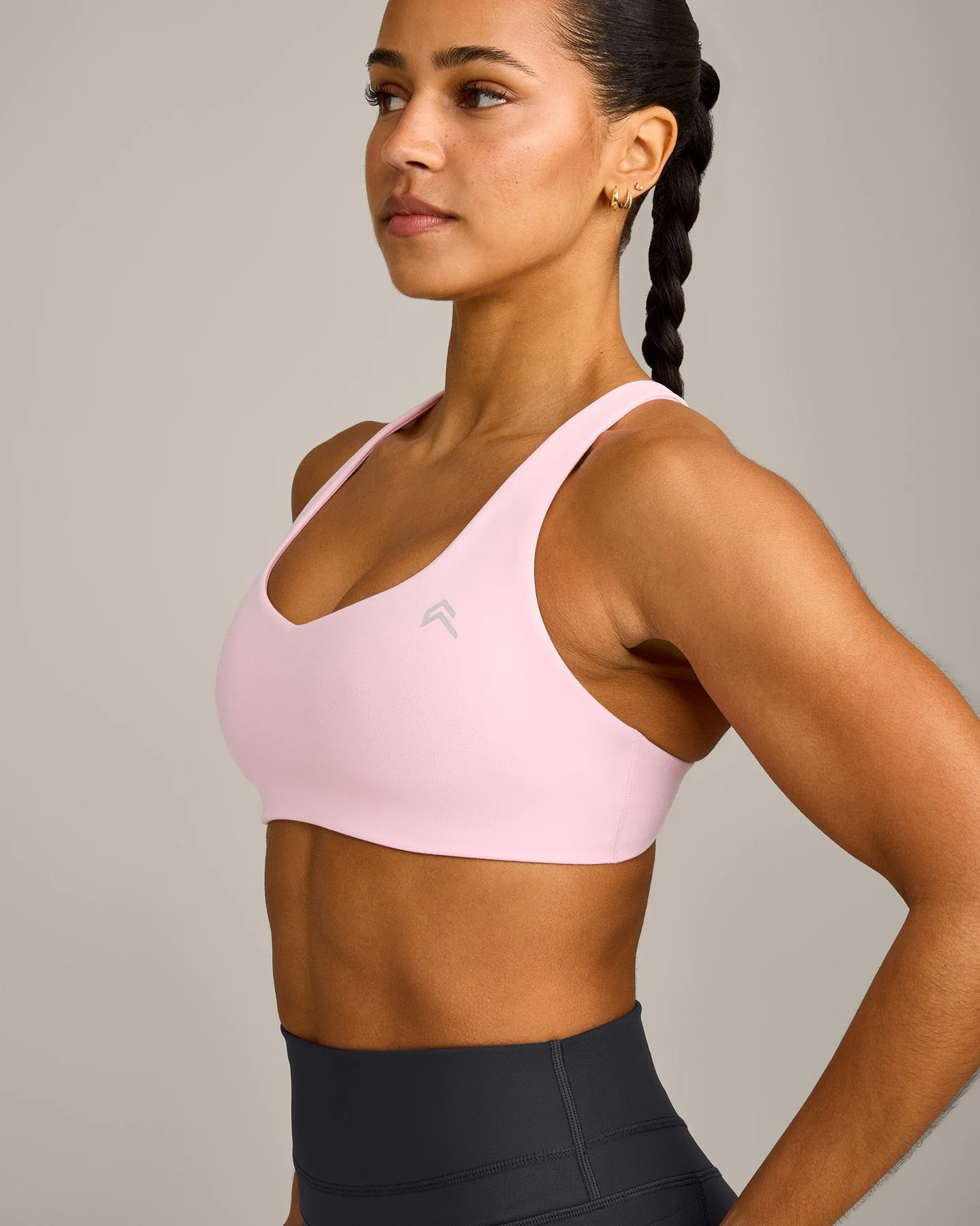 EasyLift™ Cross Back Sports Bra with Grey Logo | Chalk Pink - Image 5
