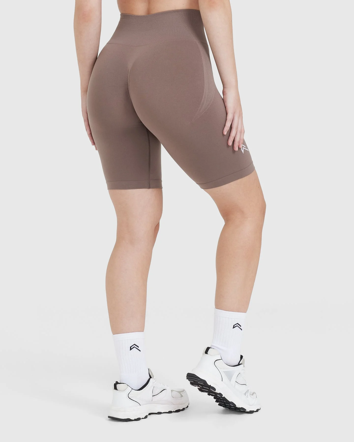 EffortlessLift™ Seamless Cycling Shorts | Washed Cool Brown - Image 2