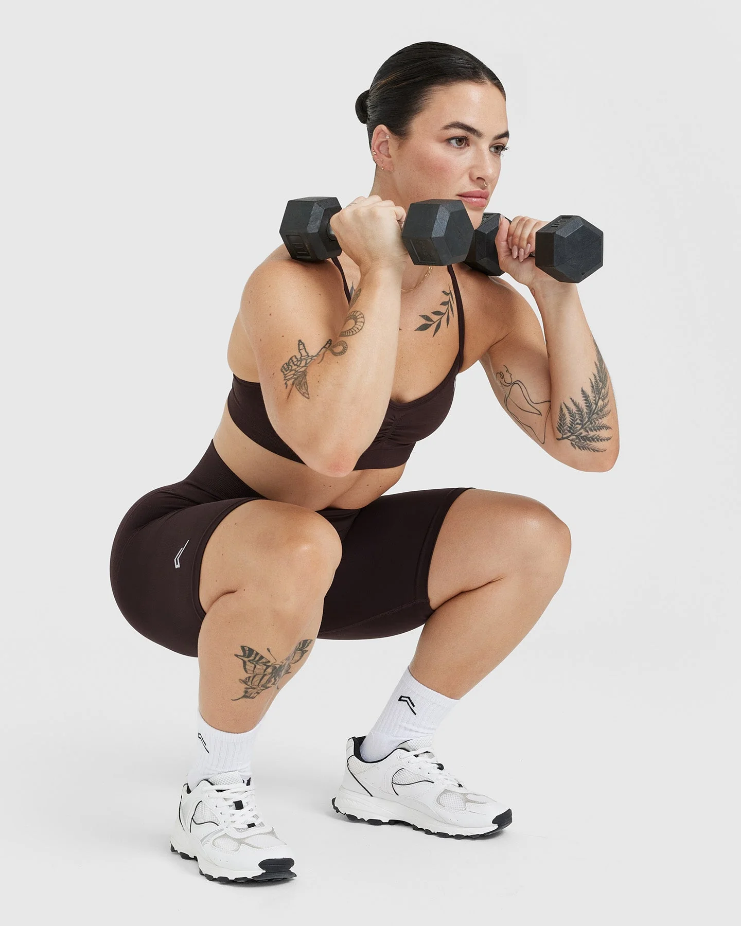 EffortlessLift™ Seamless Cycling Shorts with White Logo | 70% Cocoa - Image 6