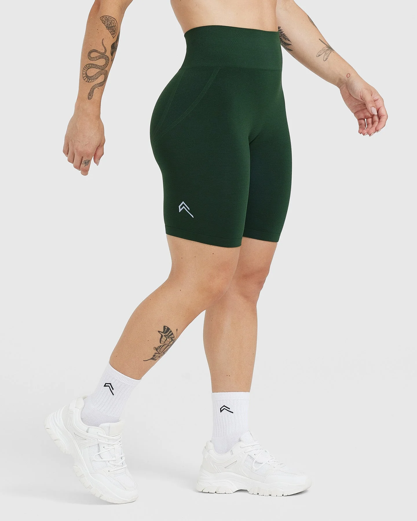 EffortlessLift™ Seamless Cycling Shorts with White Logo | Evergreen - Image 3