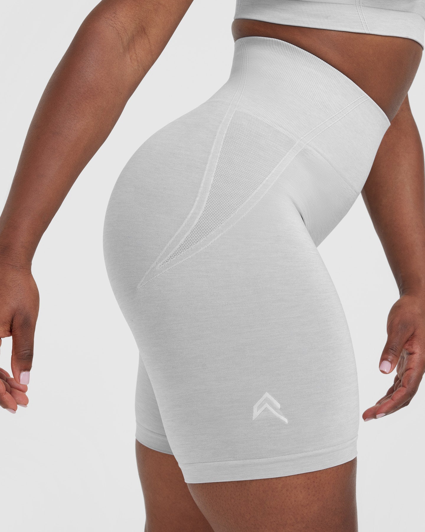 EffortlessLift™ Seamless Cycling Shorts with White Logo | Grey Marl - Image 4