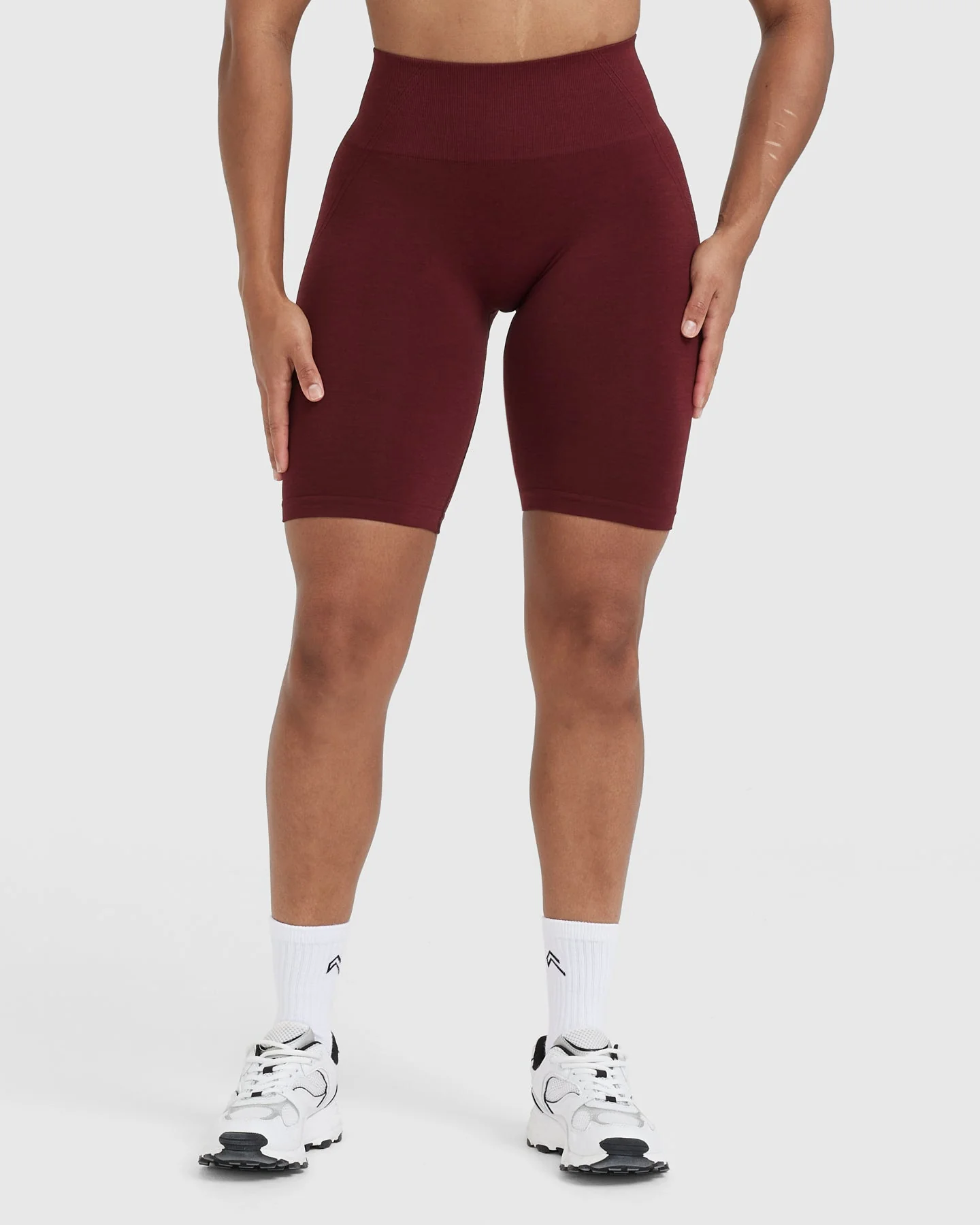 EffortlessLift™ Seamless Cycling Shorts with White Logo | Rosewood