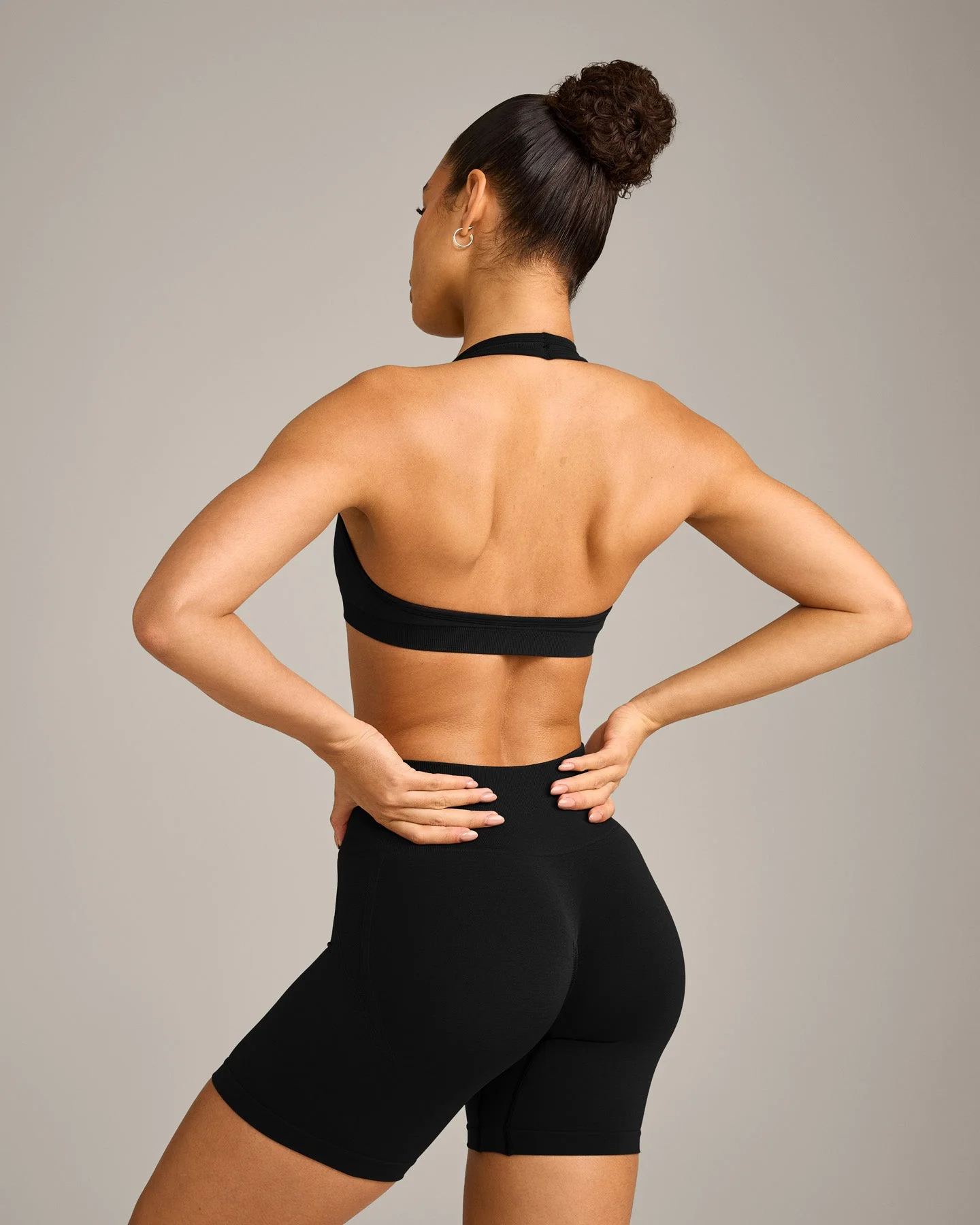 EffortlessLift™ Seamless Halter Neck Sports Bra with Grey Logo | Black - Image 6