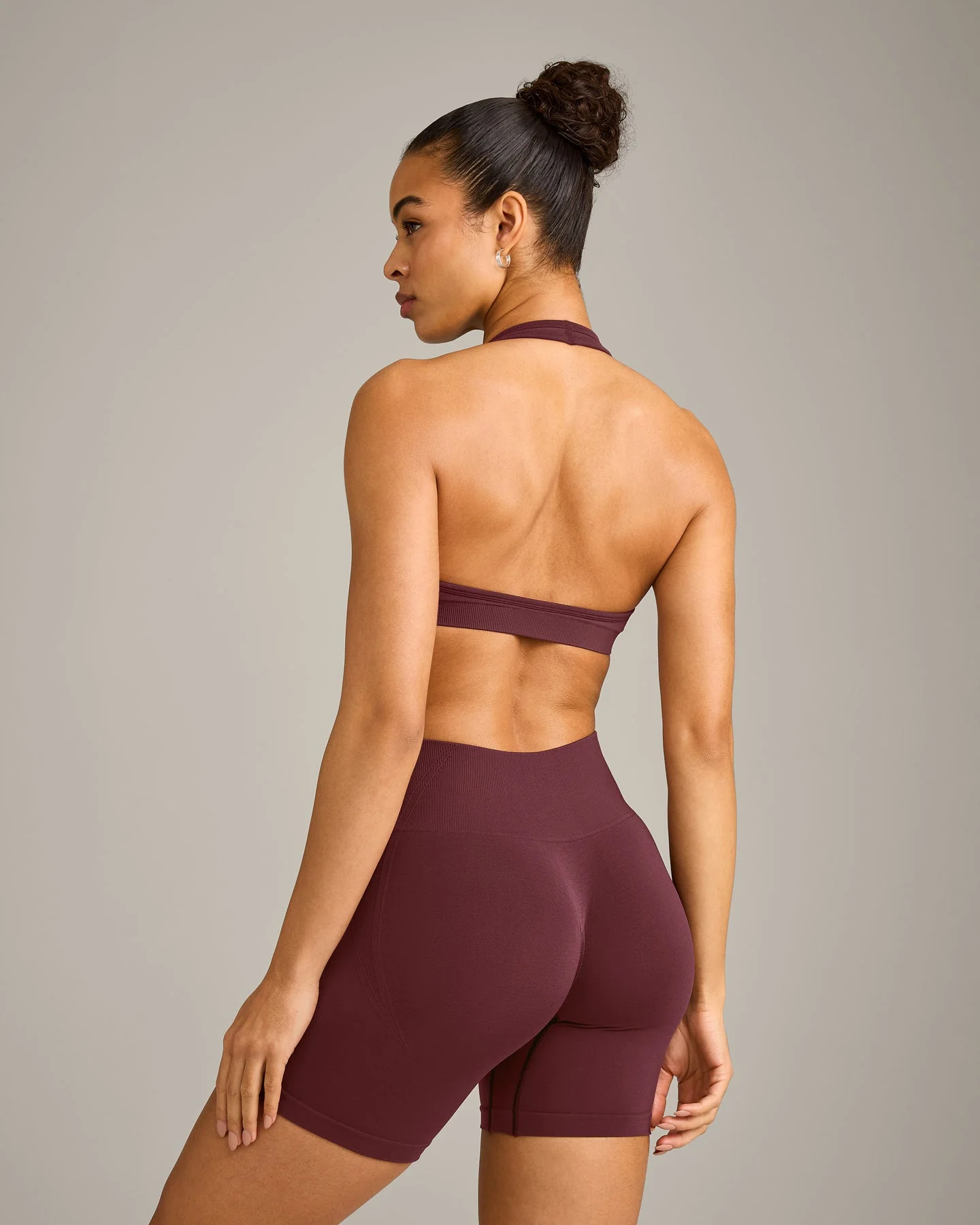 EffortlessLift™ Seamless Halter Neck Sports Bra with Grey Logo | Velvet Mocha - Image 6