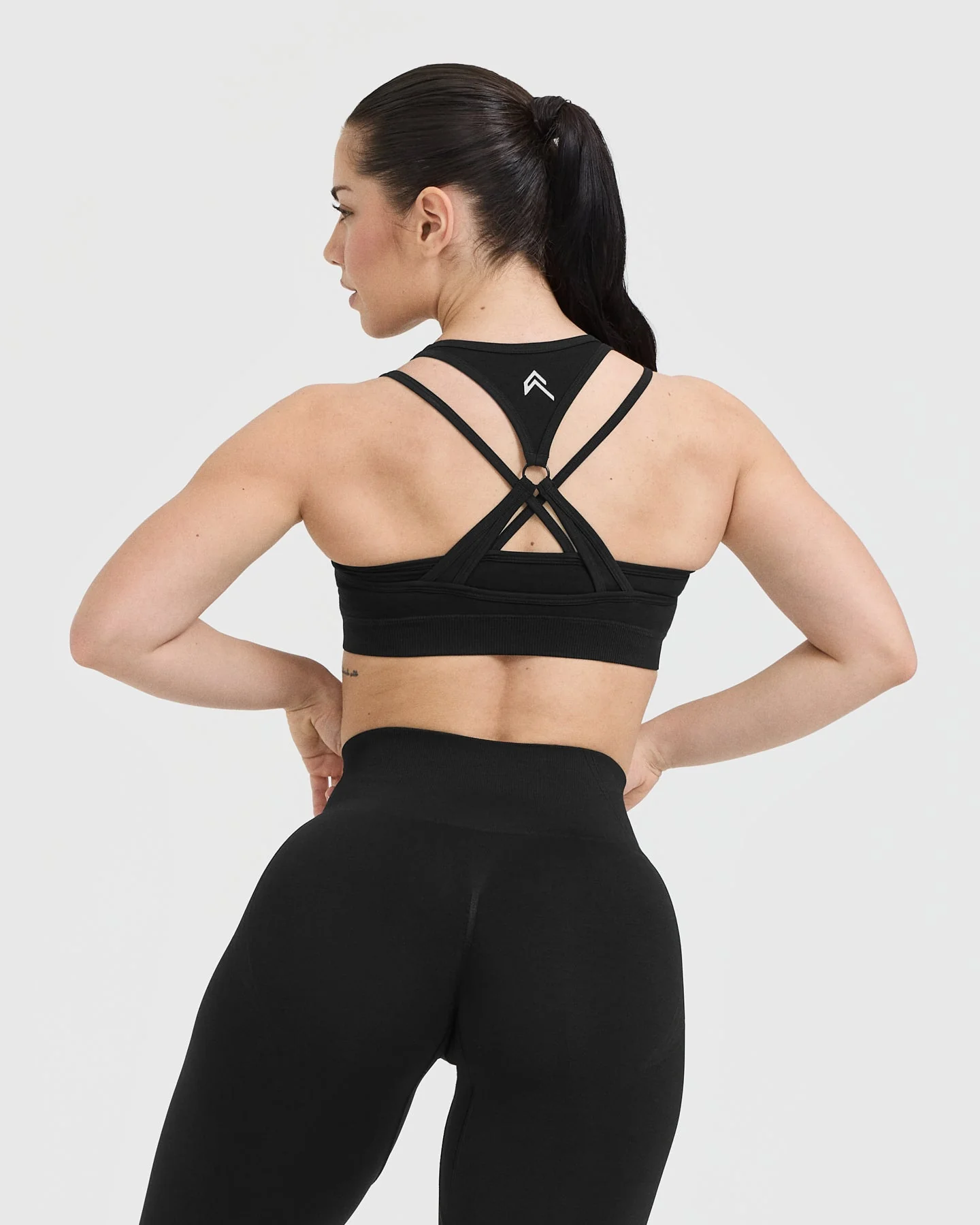 EffortlessLift™ Seamless Layered Sports Bra with White Logo | Black - Image 2