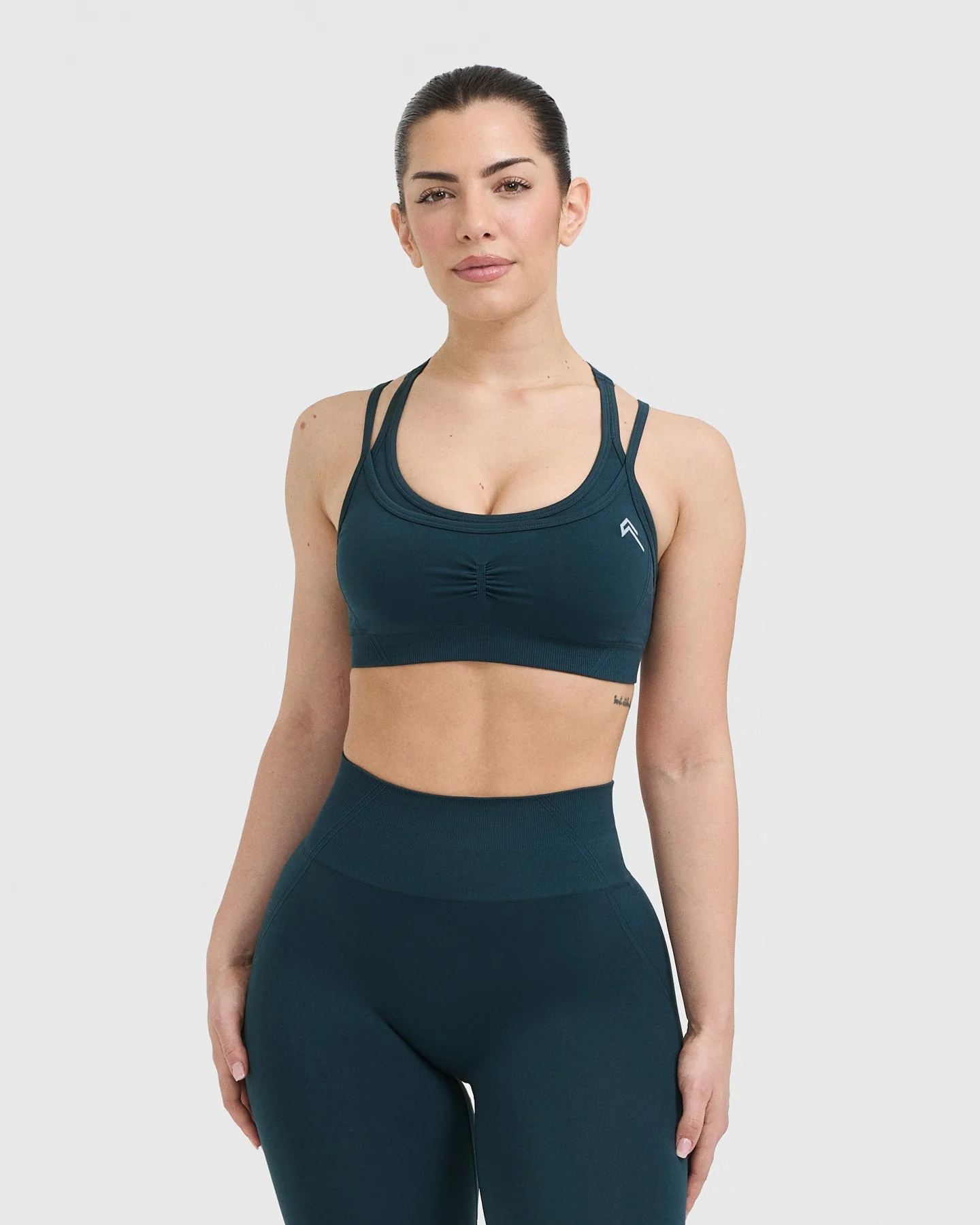 EffortlessLift™ Seamless Layered Sports Bra with White Logo | Oil Blue
