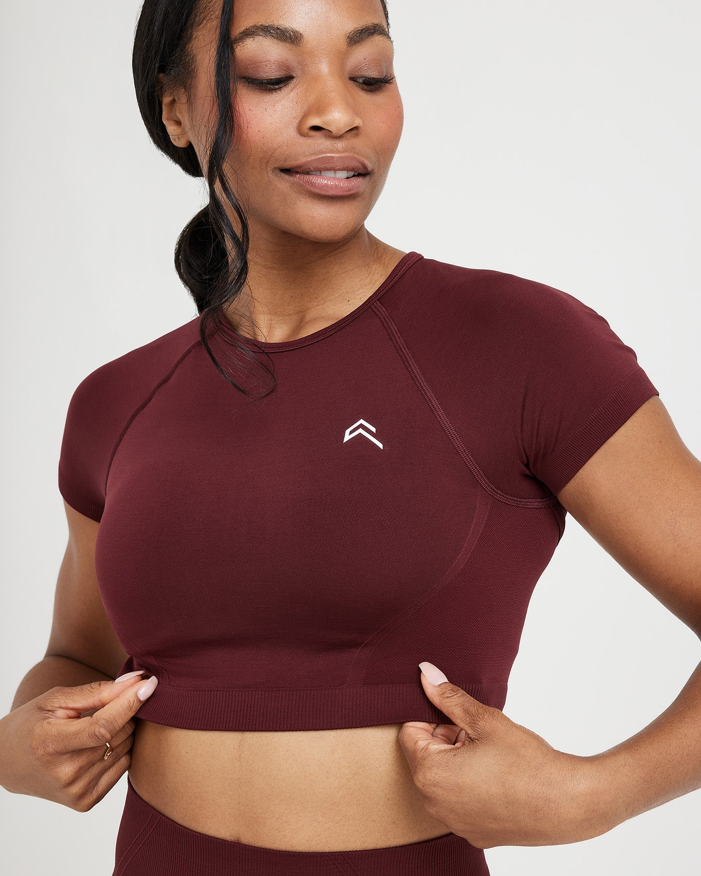 EffortlessLift™ Seamless Short Sleeve Crop Top with White Logo | Rosewood - Image 3
