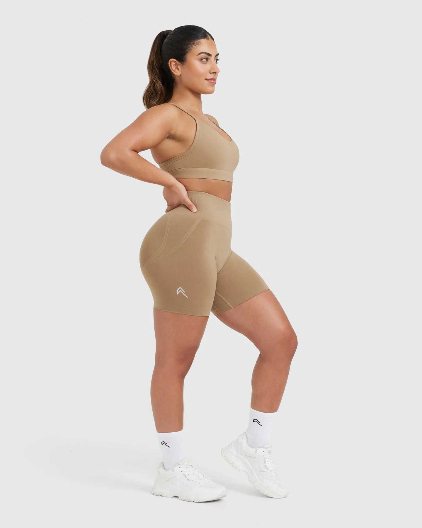 EffortlessLift™ Seamless Shorts with White Logo | Dune Brown - Image 3