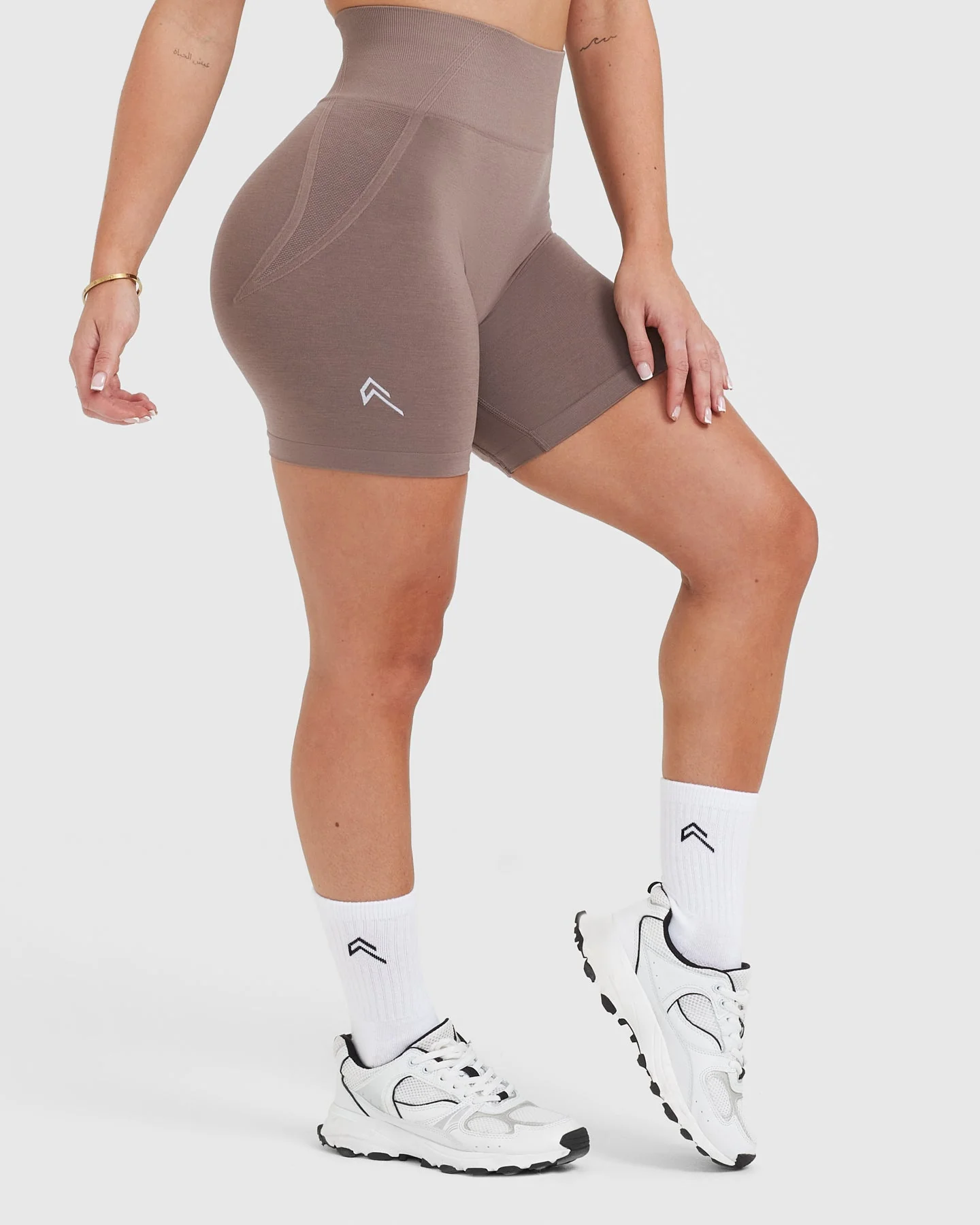 EffortlessLift™ Seamless Shorts with White Logo | Washed Cool Brown - Image 3