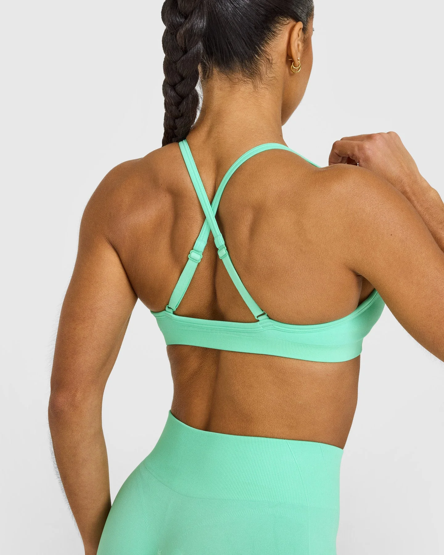 EnhanceLift™ Seamless Strappy Sports Bra with White Logo | Peppermint Green - Image 4