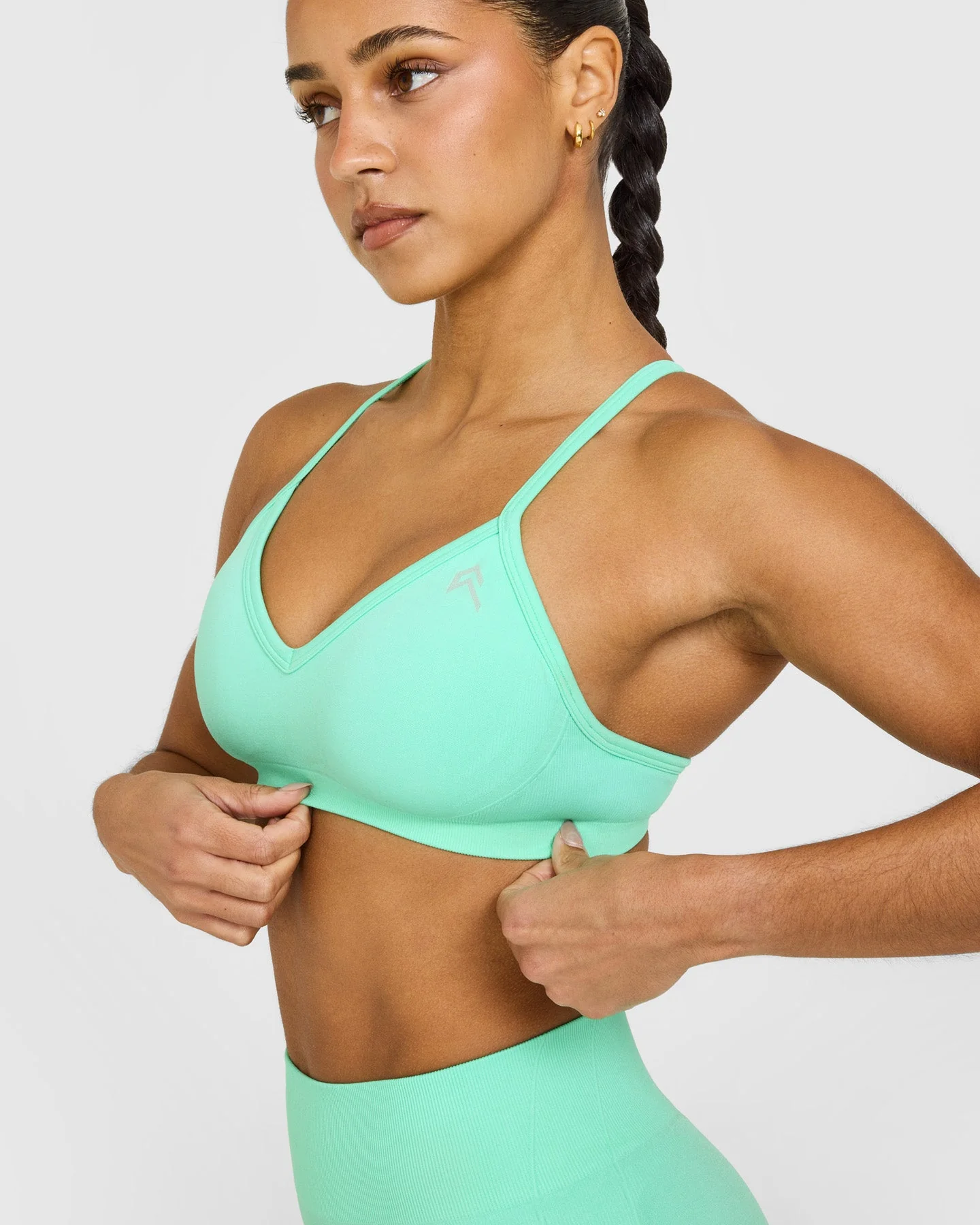 EnhanceLift™ Seamless Strappy Sports Bra with White Logo | Peppermint Green - Image 5