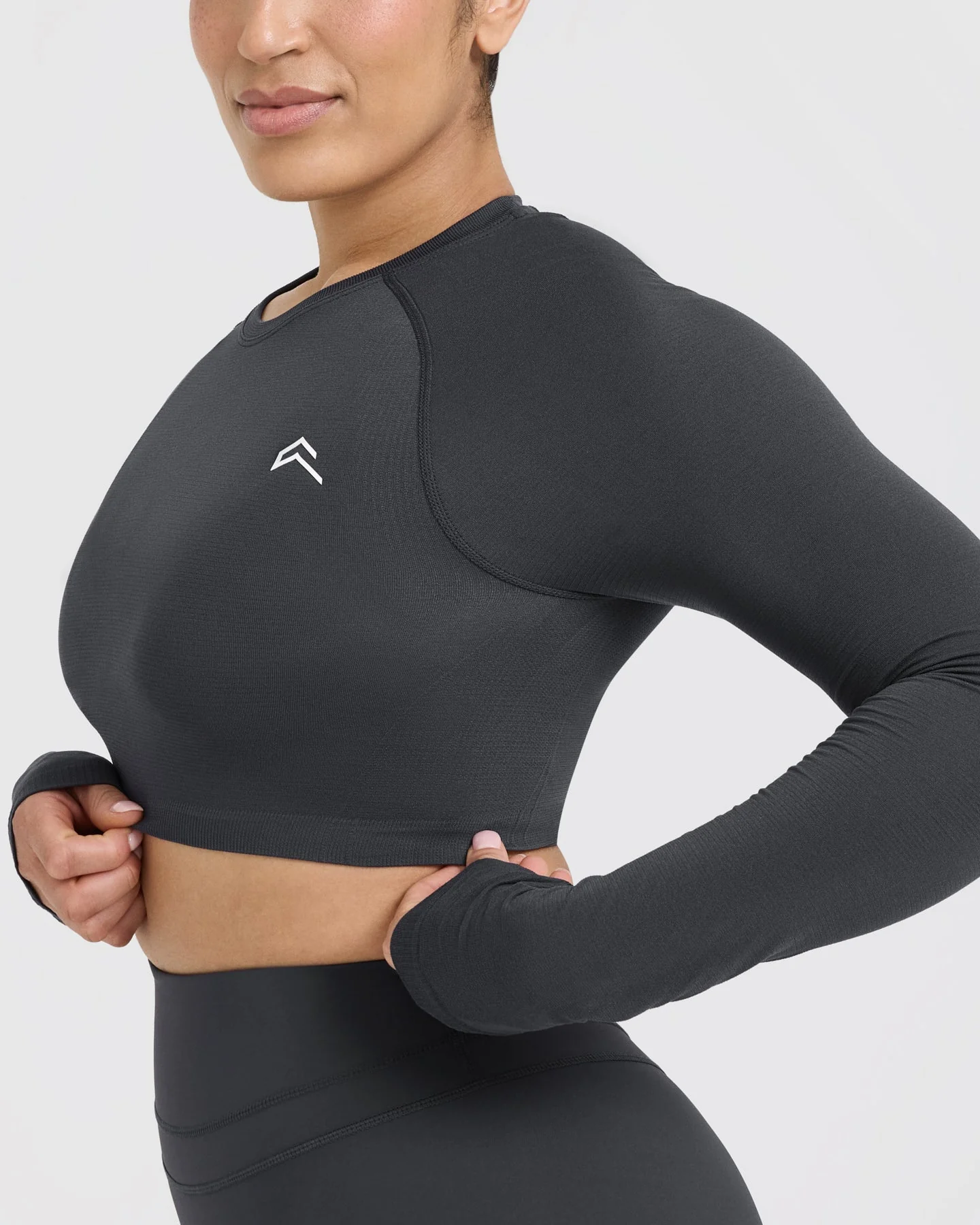 Go To Seamless Fitted Crop Long Sleeve Top | Coal - Image 5