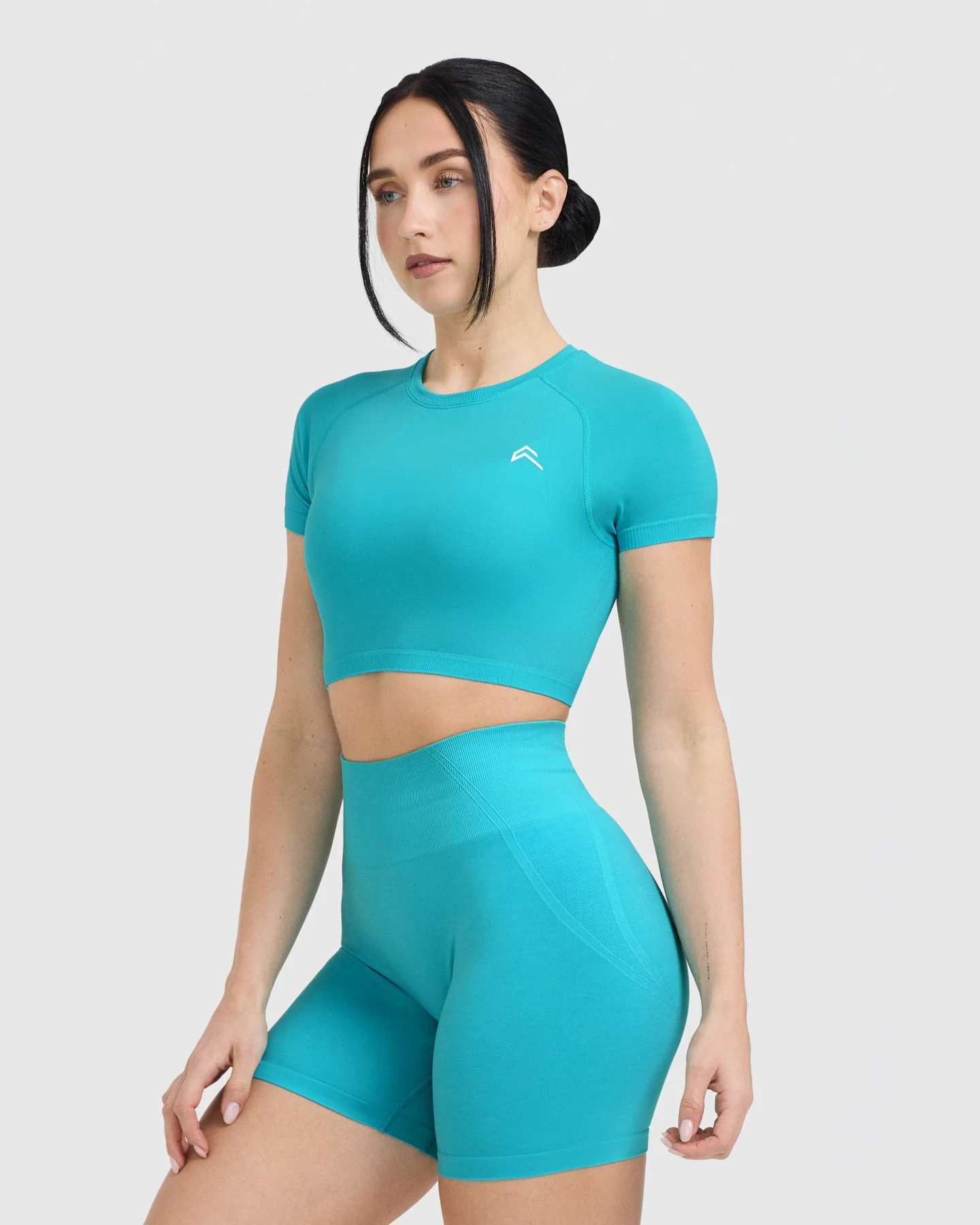 Go To Seamless Fitted Crop Top | Aqua Blue - Image 3