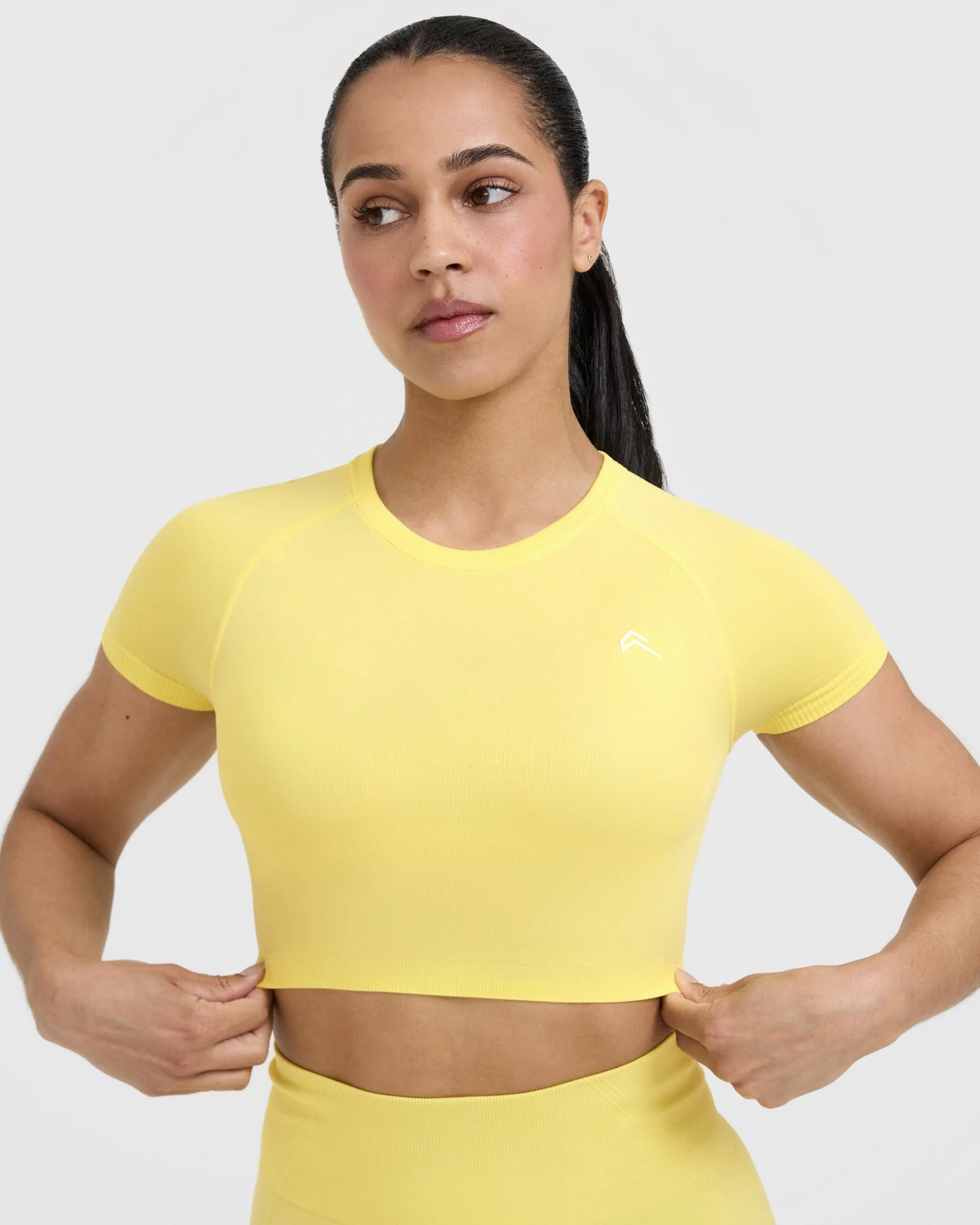 Go To Seamless Fitted Crop Top | Lemon Yellow - Image 4
