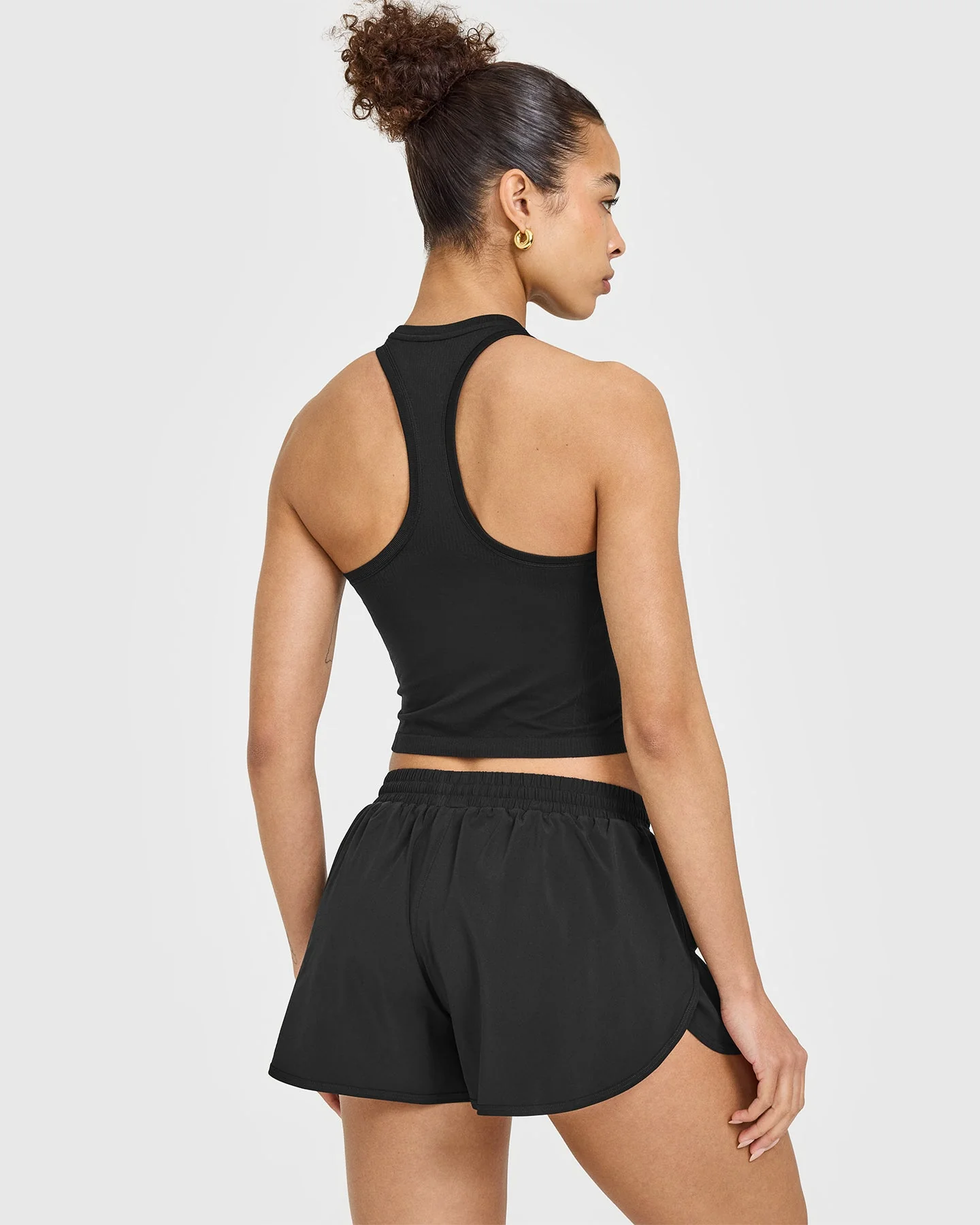 Go To Seamless Fitted Mid Vest | Black - Image 4