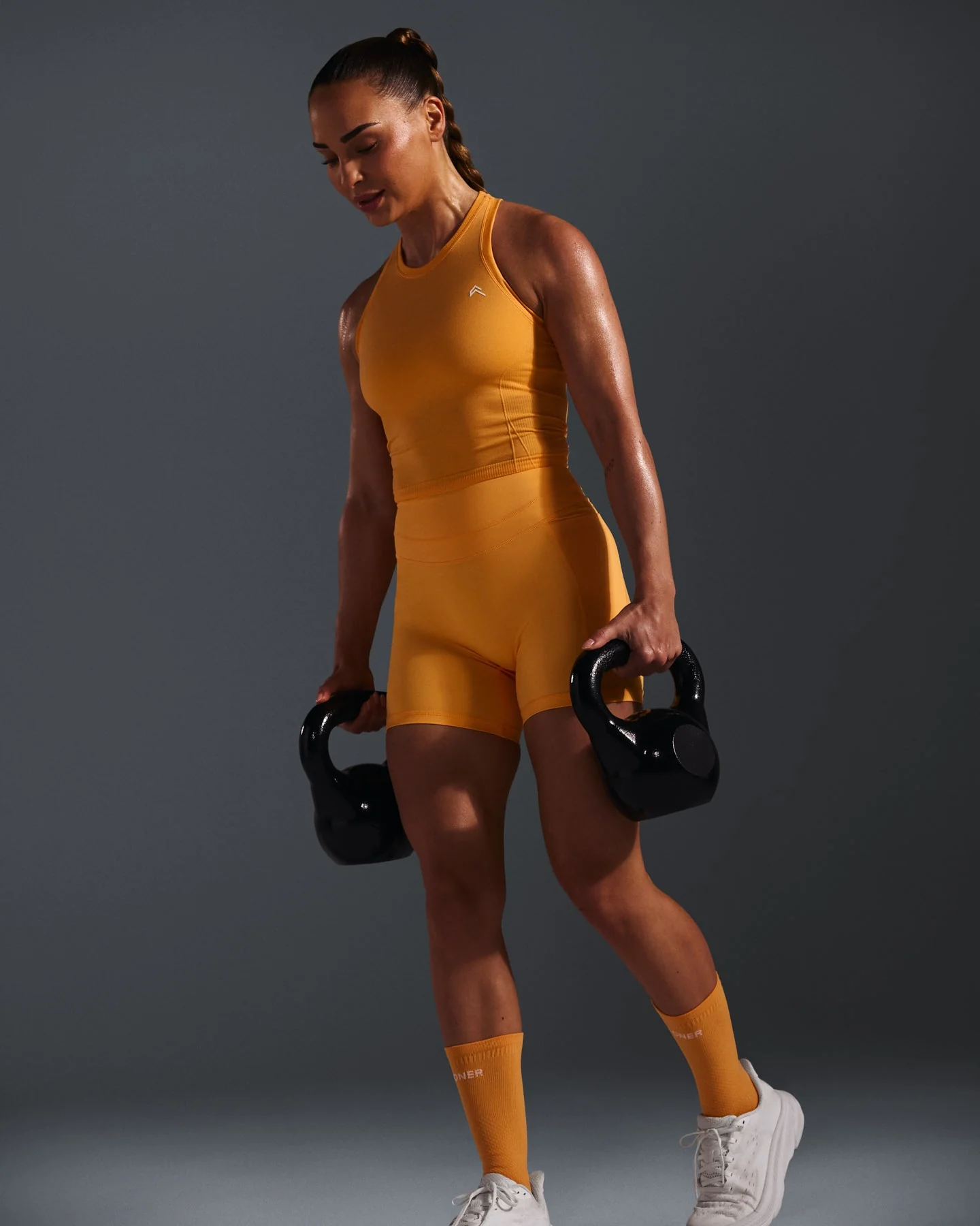 Go To Seamless Fitted Mid Vest | Powdered Orange - Image 2