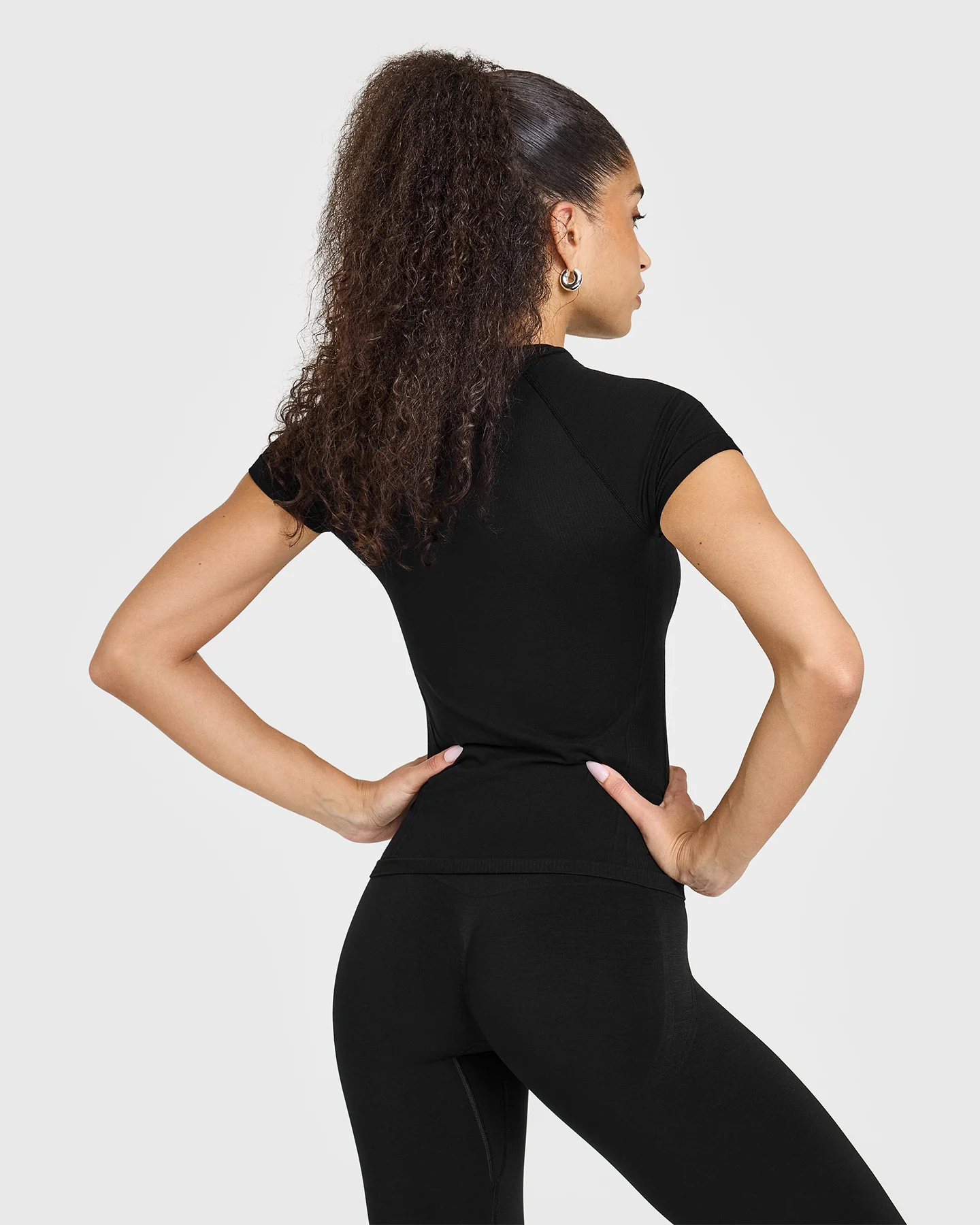 Go To Seamless Fitted Top | Black - Image 2