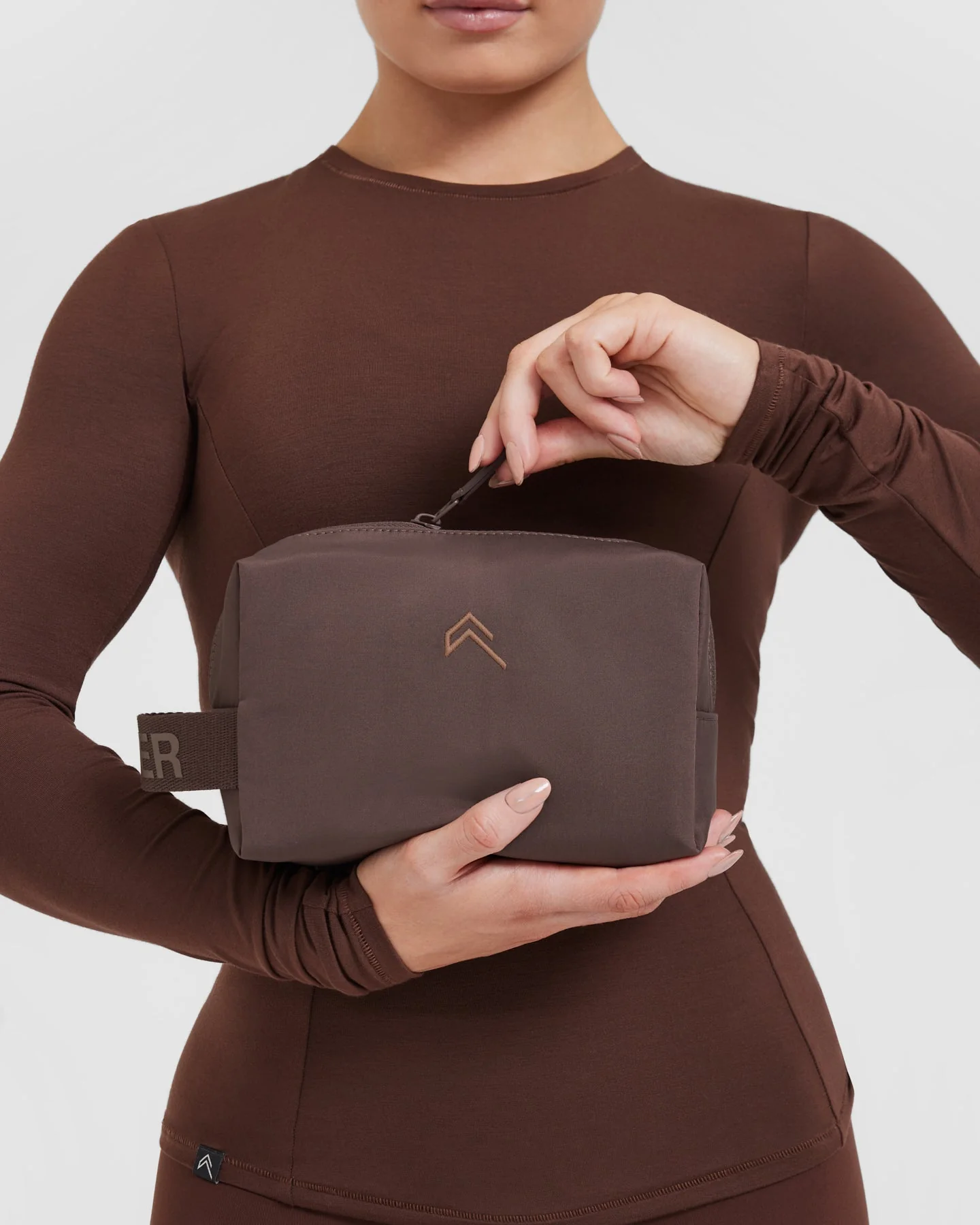Go To Washbag | Espresso - Image 2