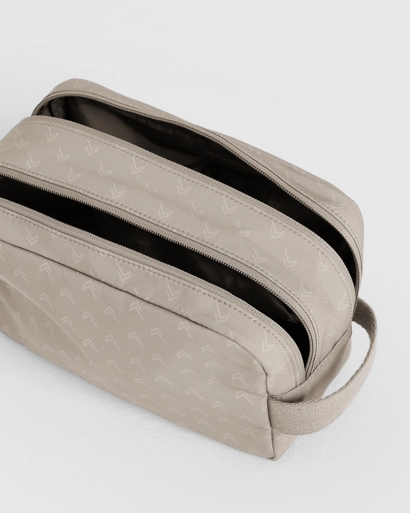 Large Monogram Washbag | Minky - Image 6