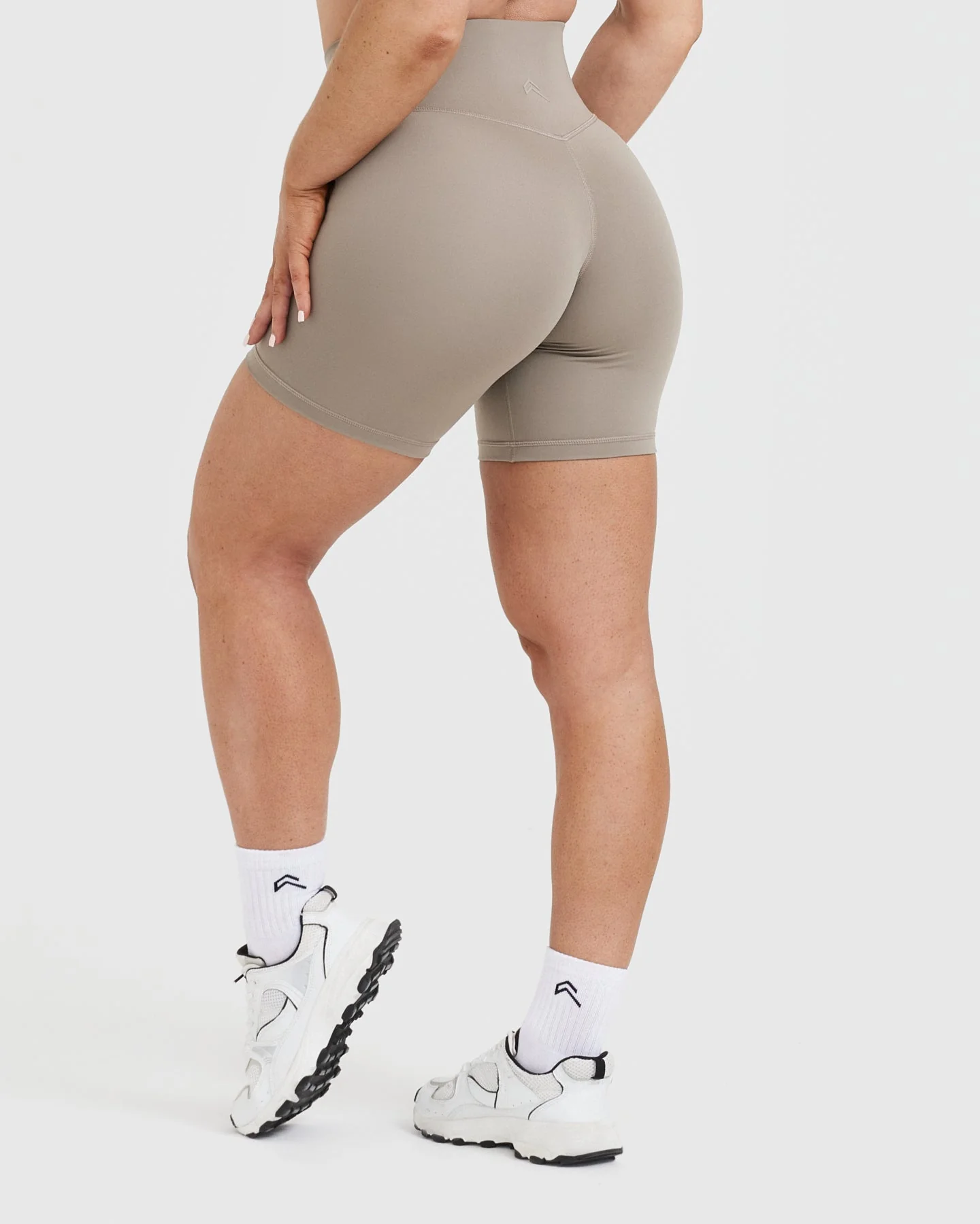 Timeless High Waisted Shorts 6" | Minky - Image 2